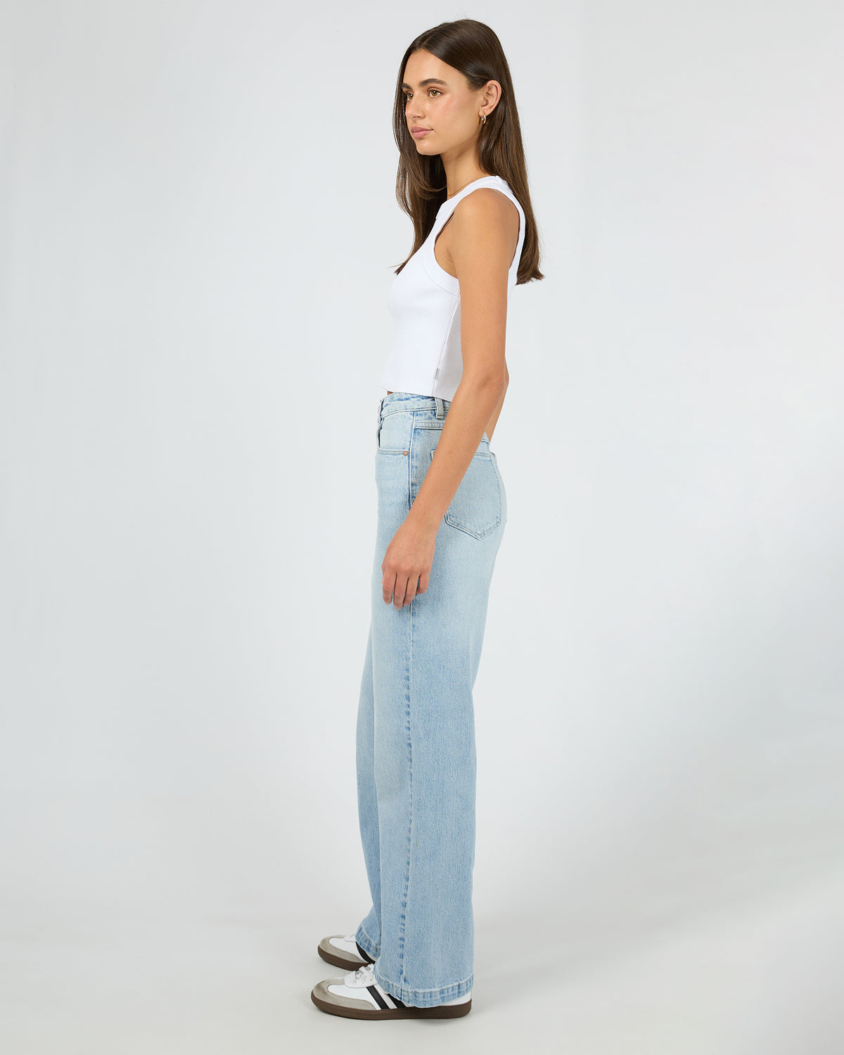 A 94 High &amp; Wide Jean Gina
