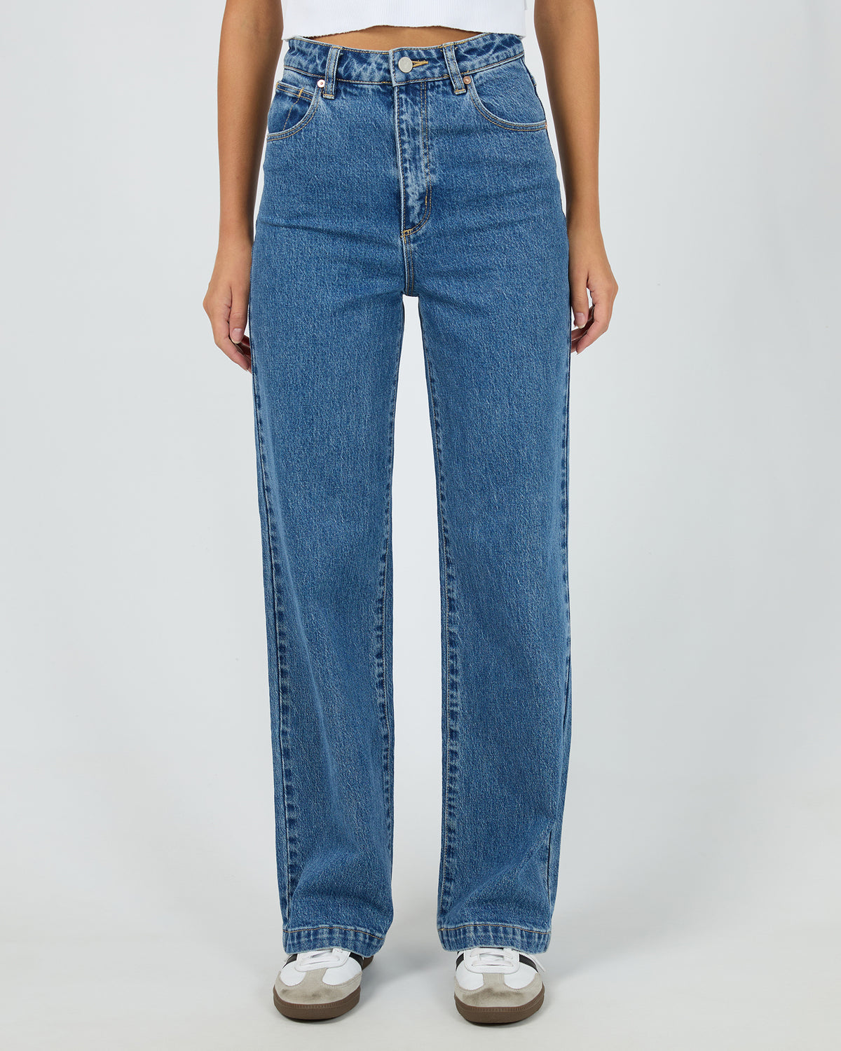 A 94 High &amp; Wide Jean Chantelle Mid Blue