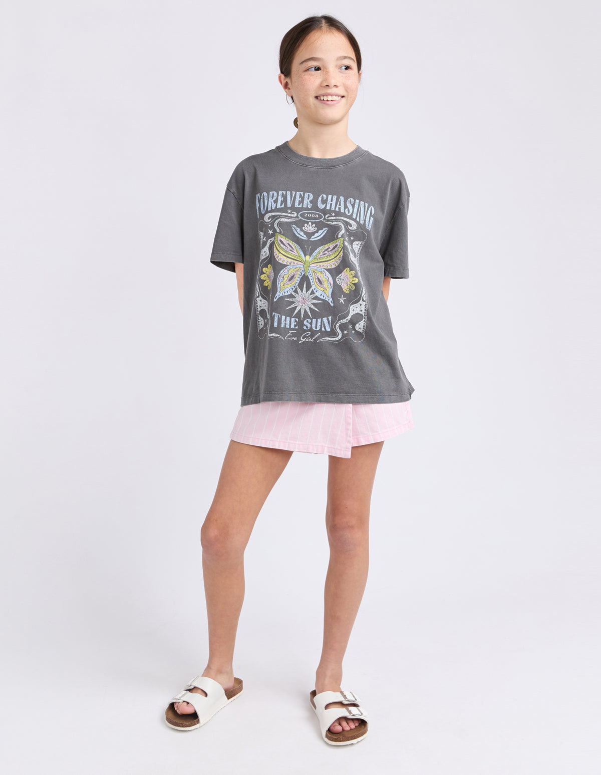 Chasing The Sun Tee Charcoal