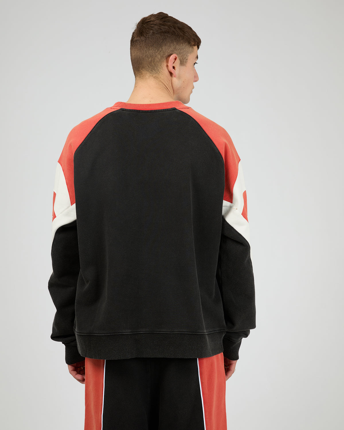 False Start Crew Washed Black Red