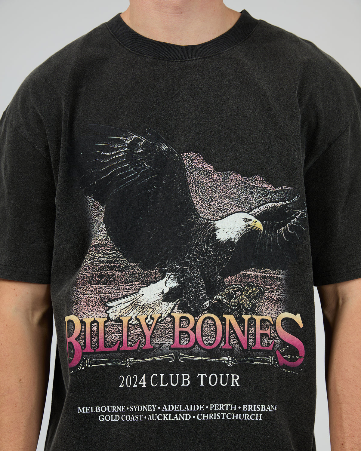Club Tour Eagle Tee Vintage Black