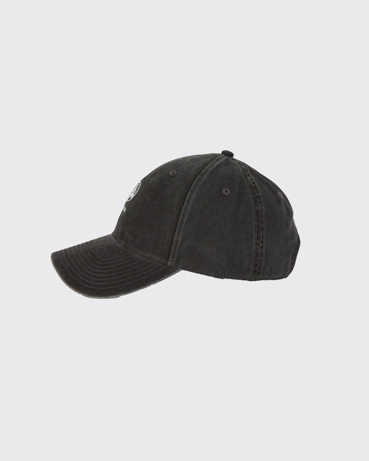 Holden Silver Logo Ball Park Black