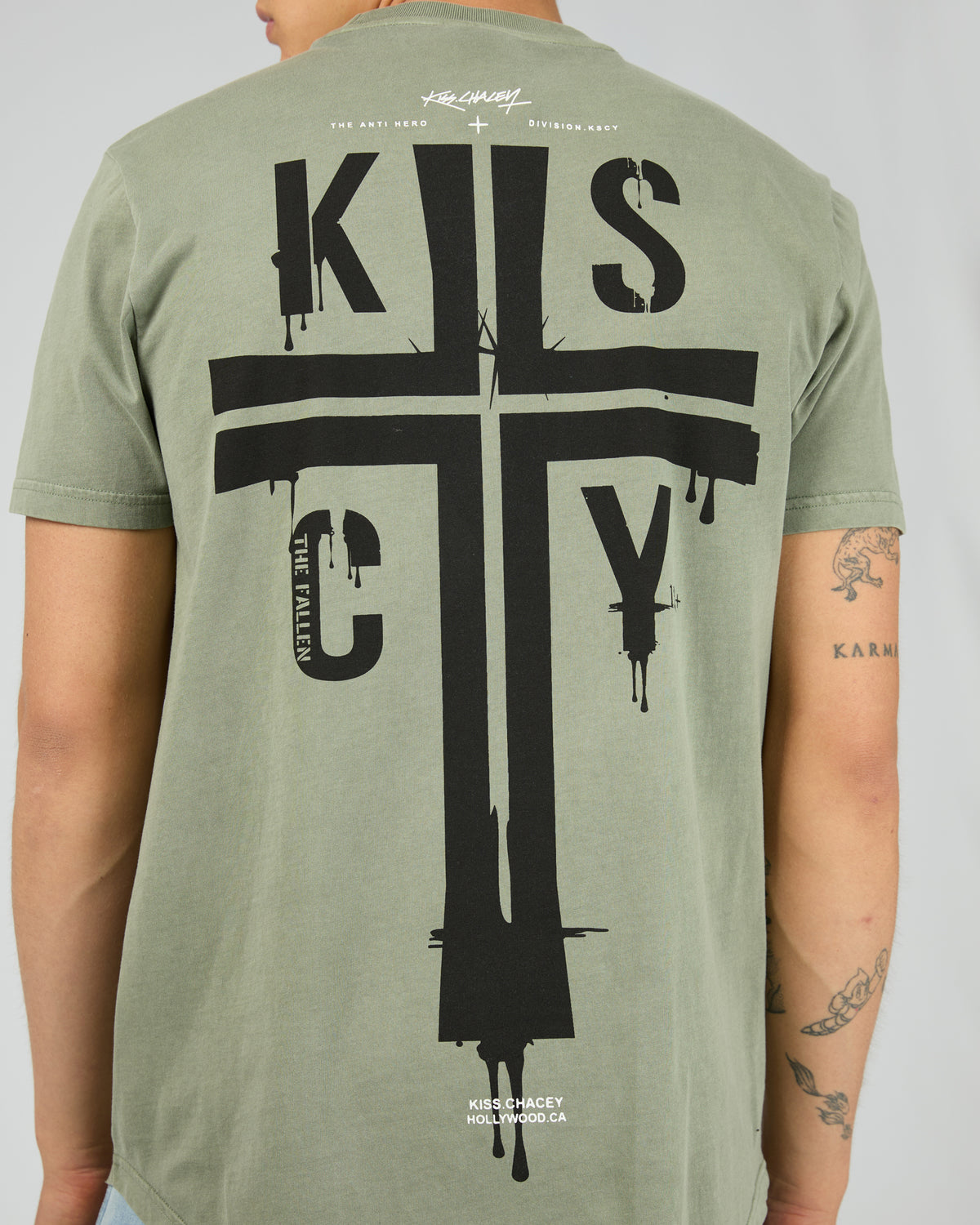 Cloak Dual Curved Tee Shadow