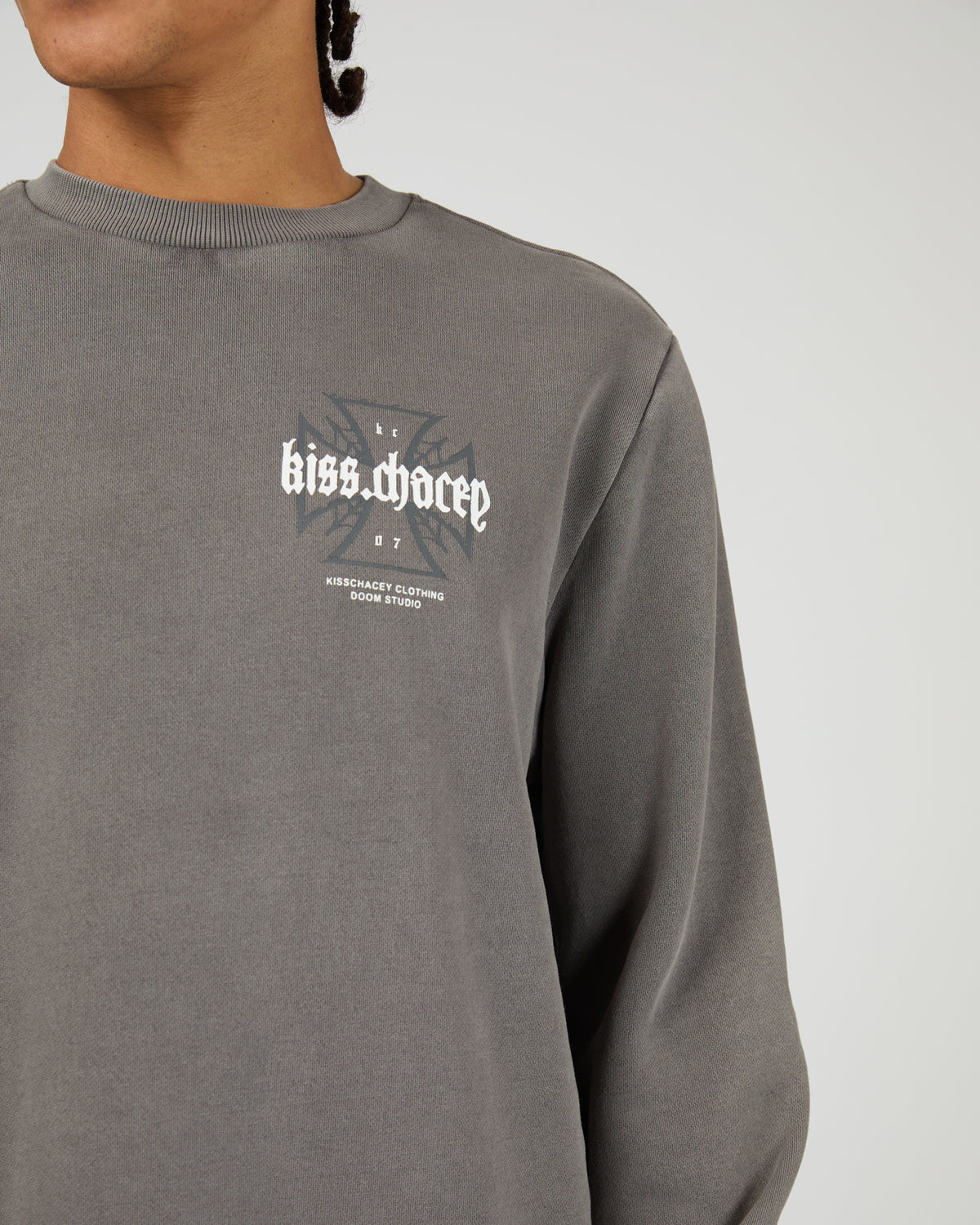 Sleepwalker Dual Curved Sweater Pigment Boulevard
