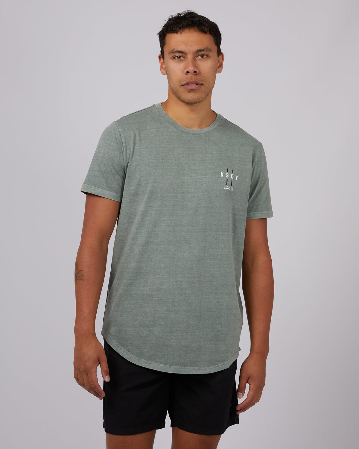 Kiss Chacey-Danes Tee Pigment Slate Grey-Edge Clothing