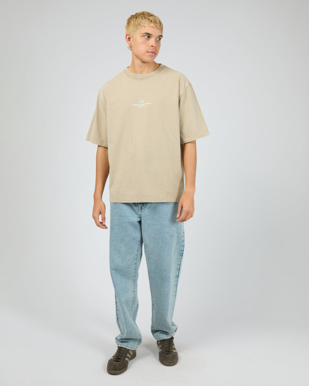 Worldwide Boxcut Tee Union Stone