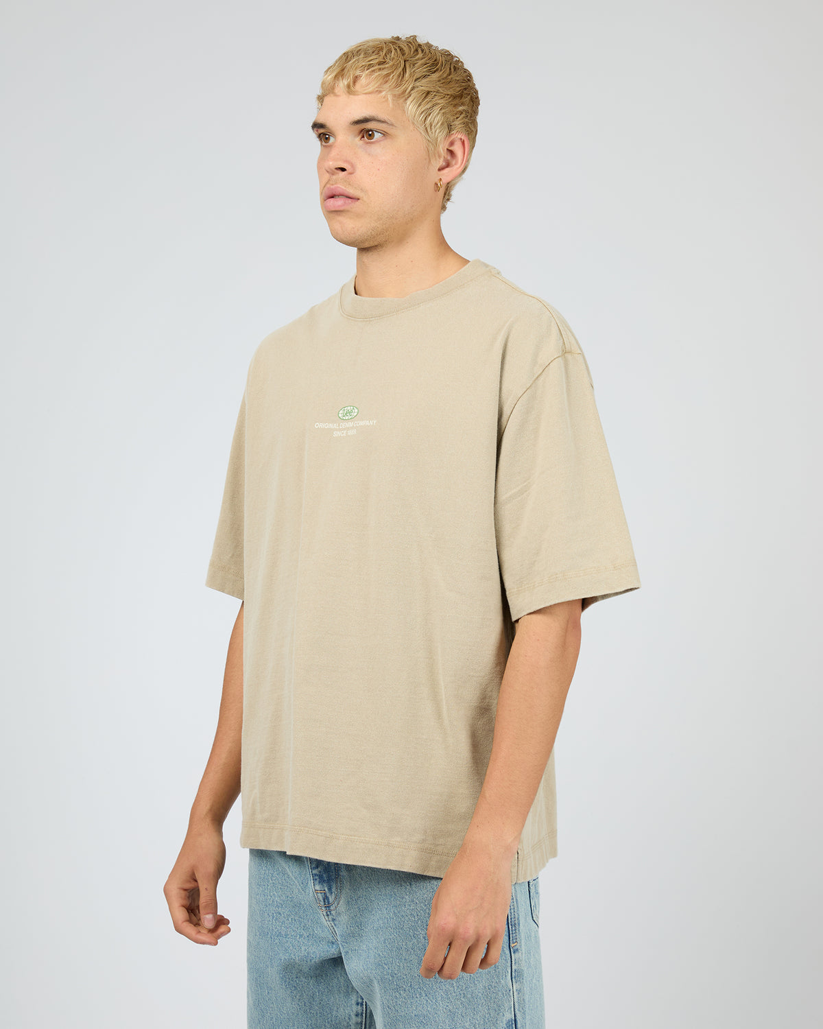 Worldwide Boxcut Tee Union Stone