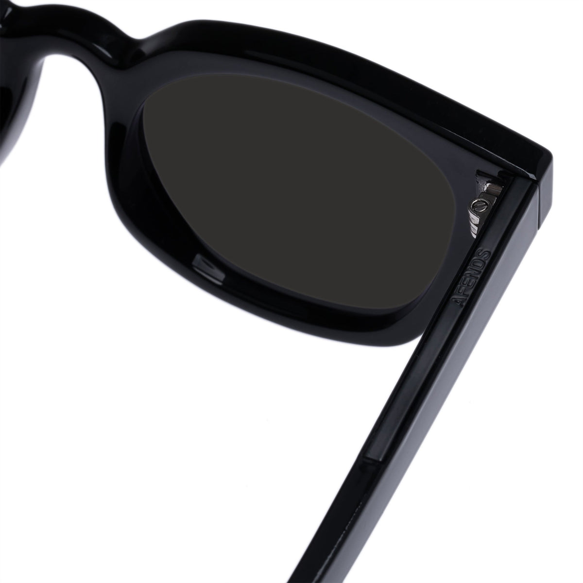 Le Specs-Facade Black-Edge Clothing