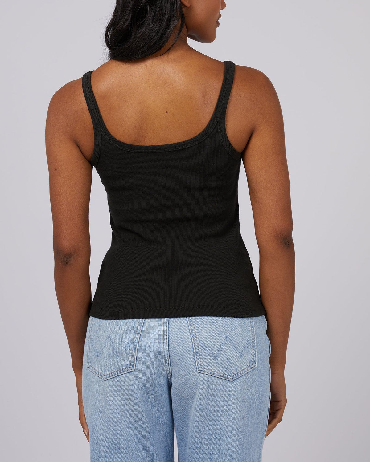 Lee-Essential Cami Twitch Black Twitch Black-Edge Clothing