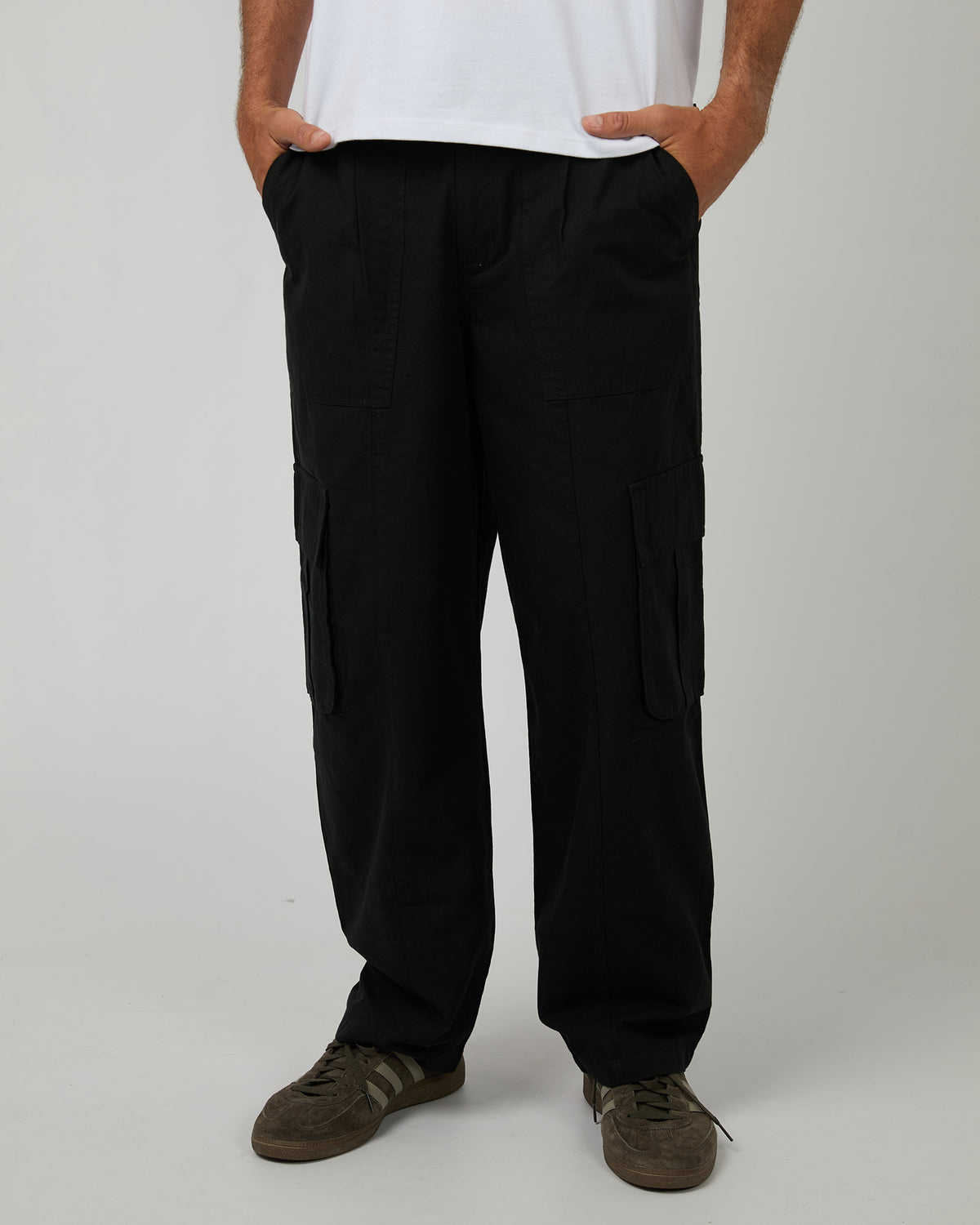 Summit Pleated Cargo Pant Black