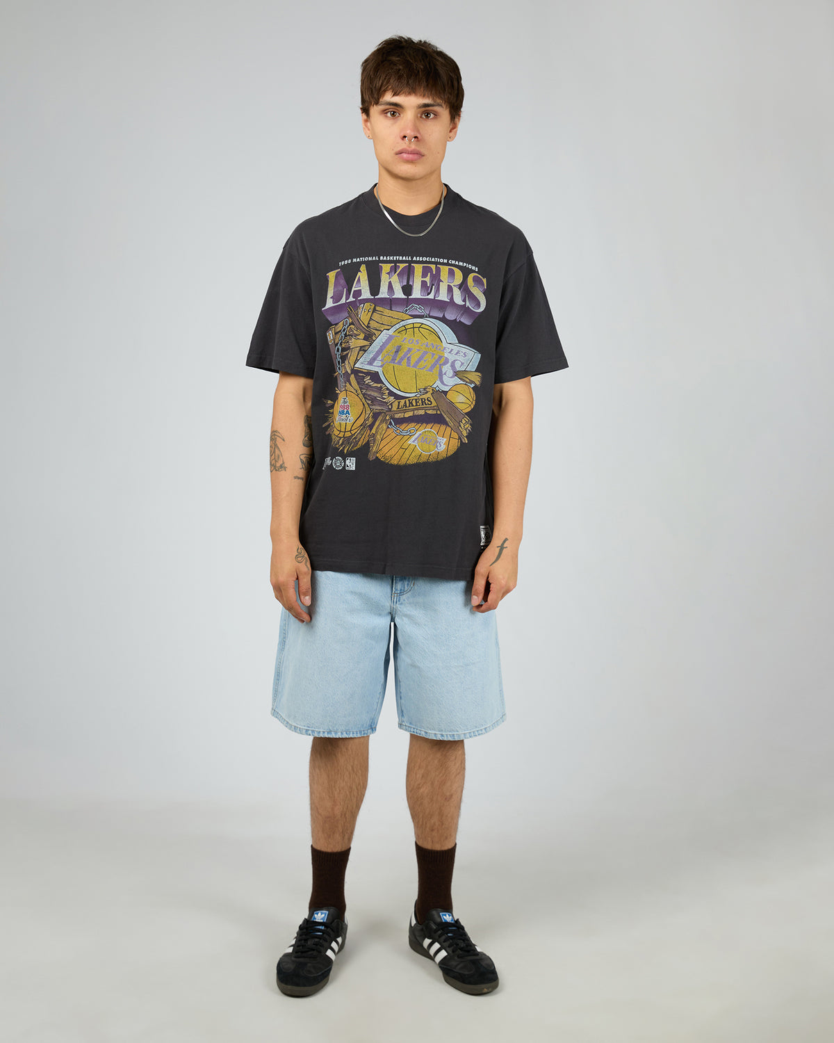 Lakers Bevel Burst Tee Black