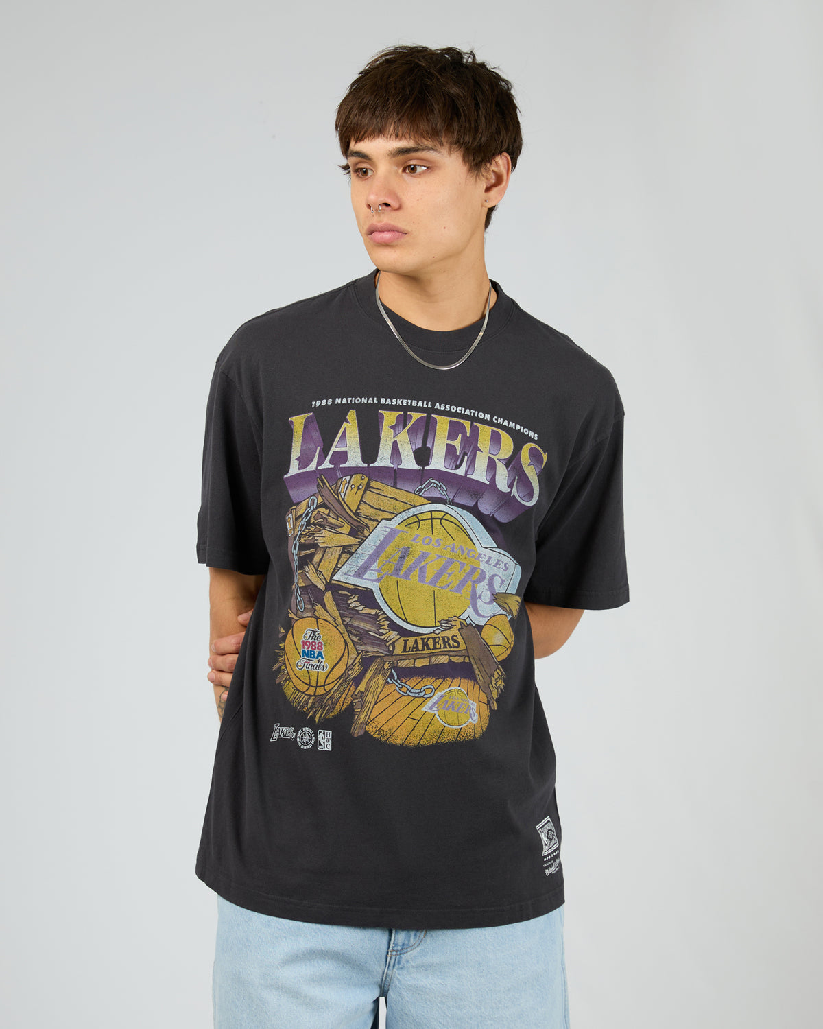 Lakers Bevel Burst Tee Black