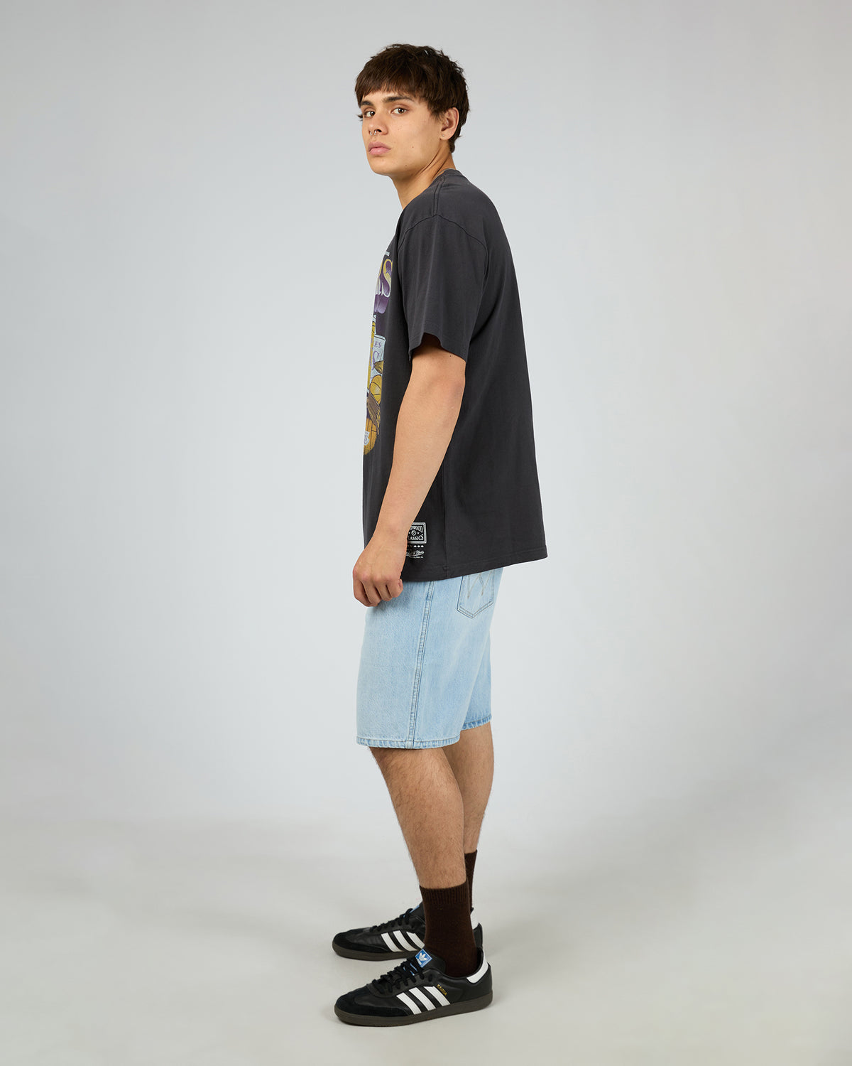 Lakers Bevel Burst Tee Black