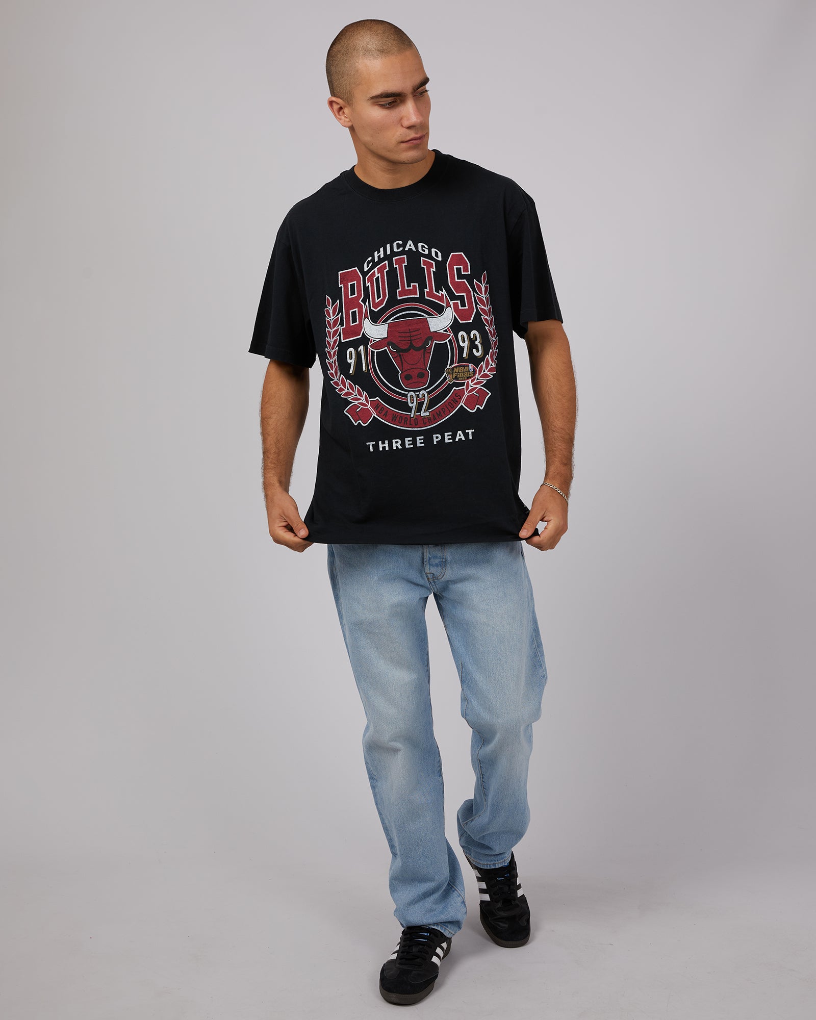 Arch tee best sale