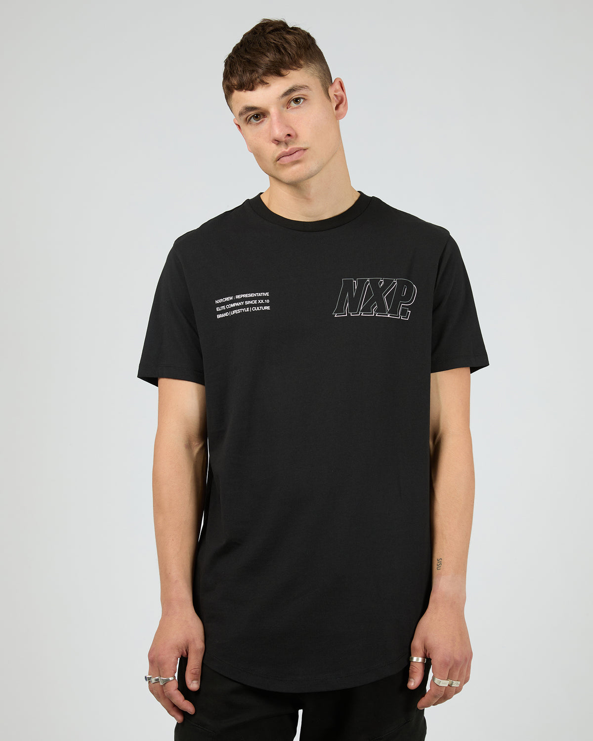 Burns Dual Curved Tee Black