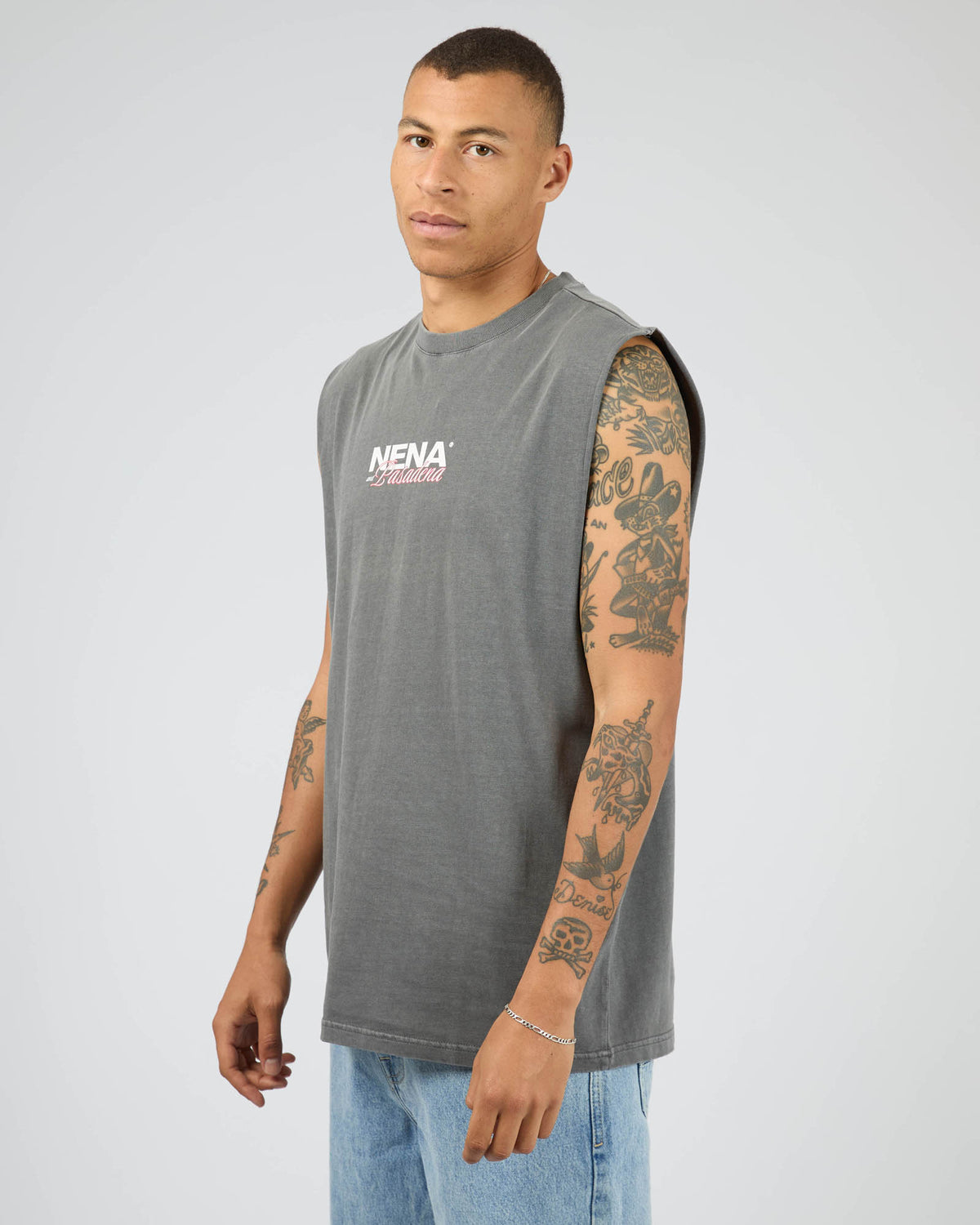 Demand Relaxed Muscle Charcoal