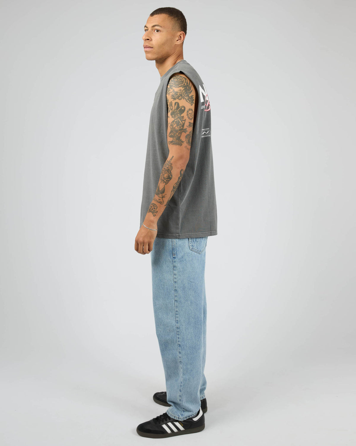 Demand Relaxed Muscle Charcoal