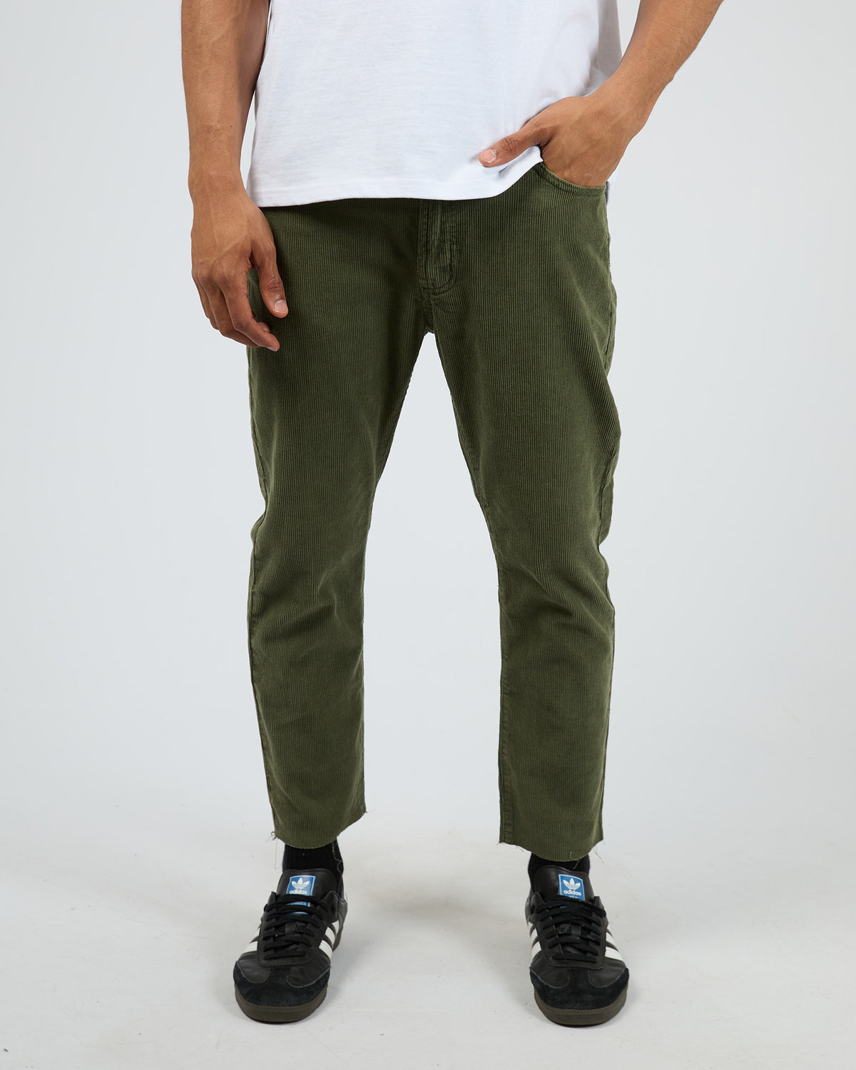 Relaxed Chop Cord Olive