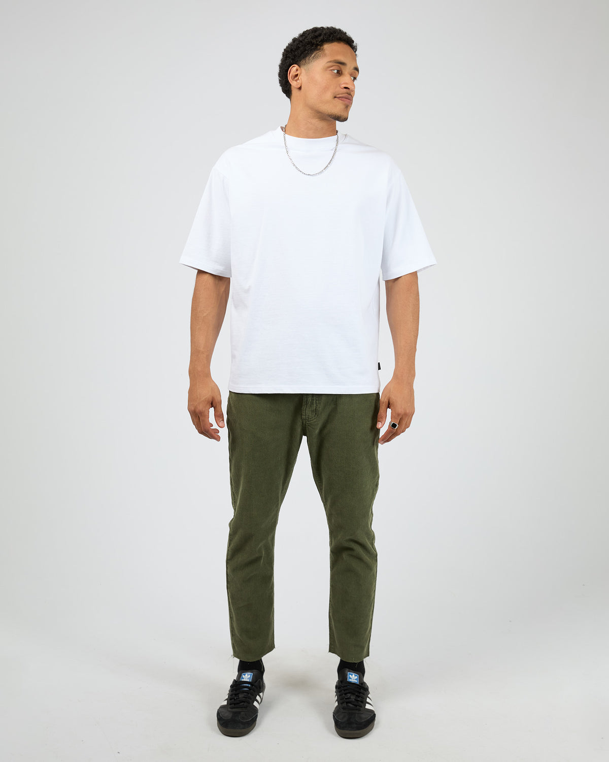 Relaxed Chop Cord Olive