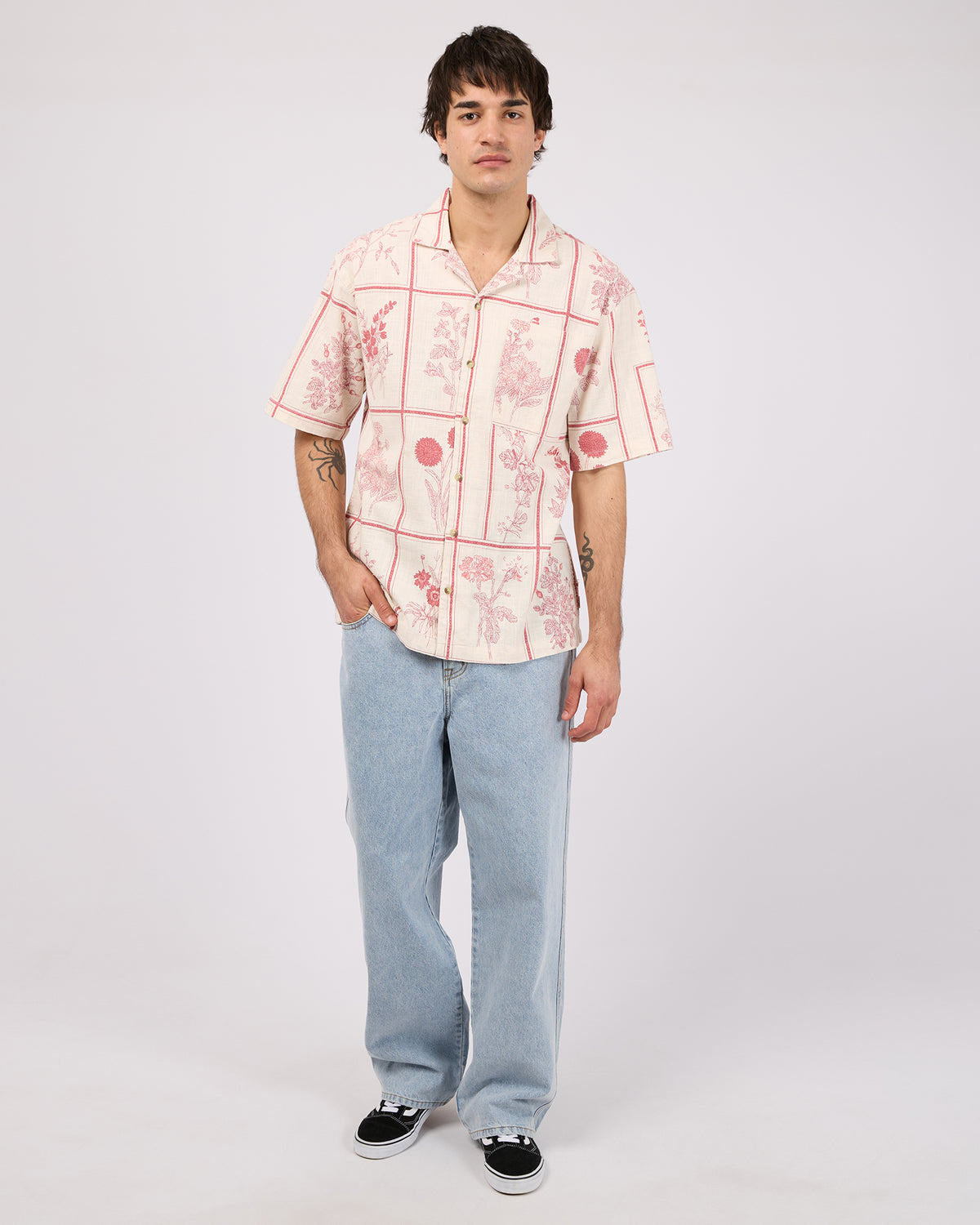 Botanicals Bowler Shirt White Red