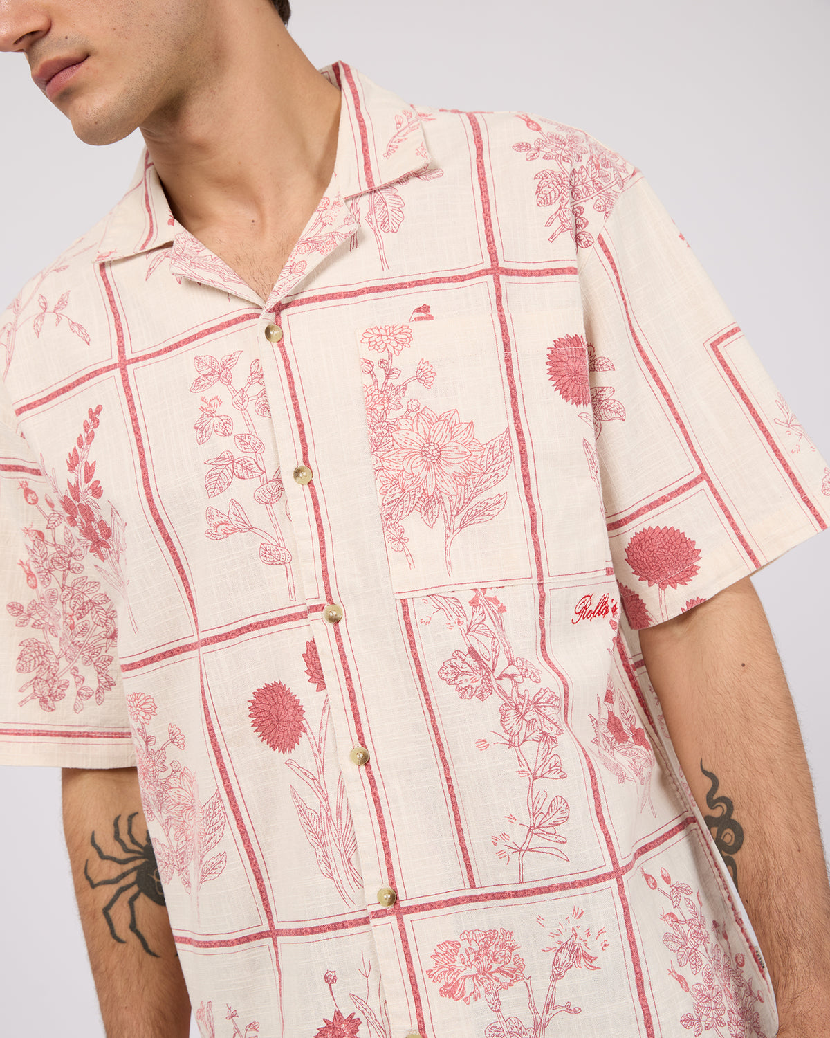 Botanicals Bowler Shirt White Red