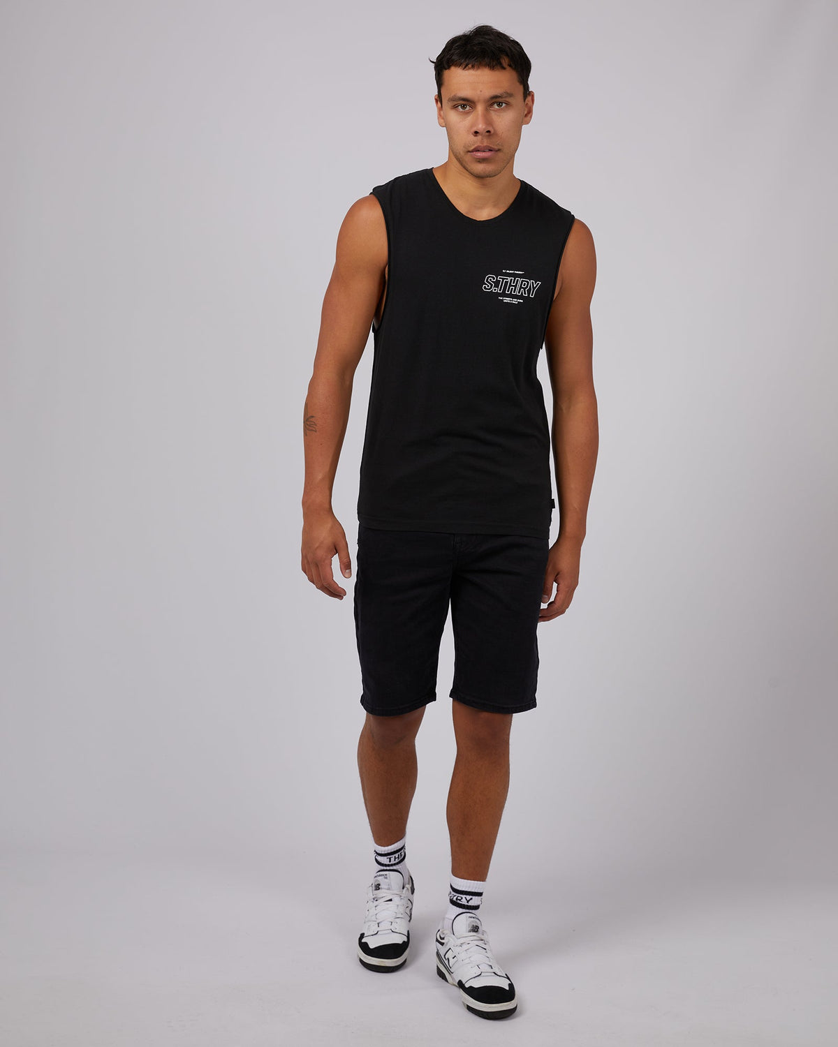 Silent Theory-Chaos Muscle Black-Edge Clothing