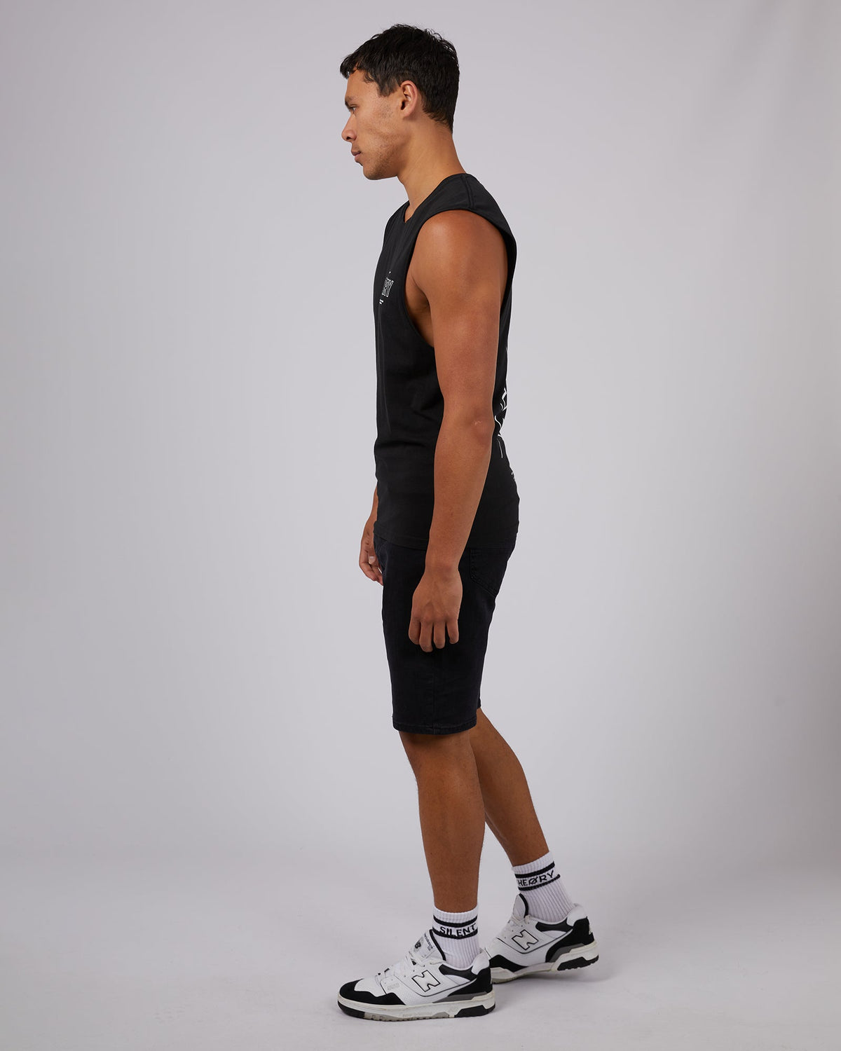 Silent Theory-Chaos Muscle Black-Edge Clothing
