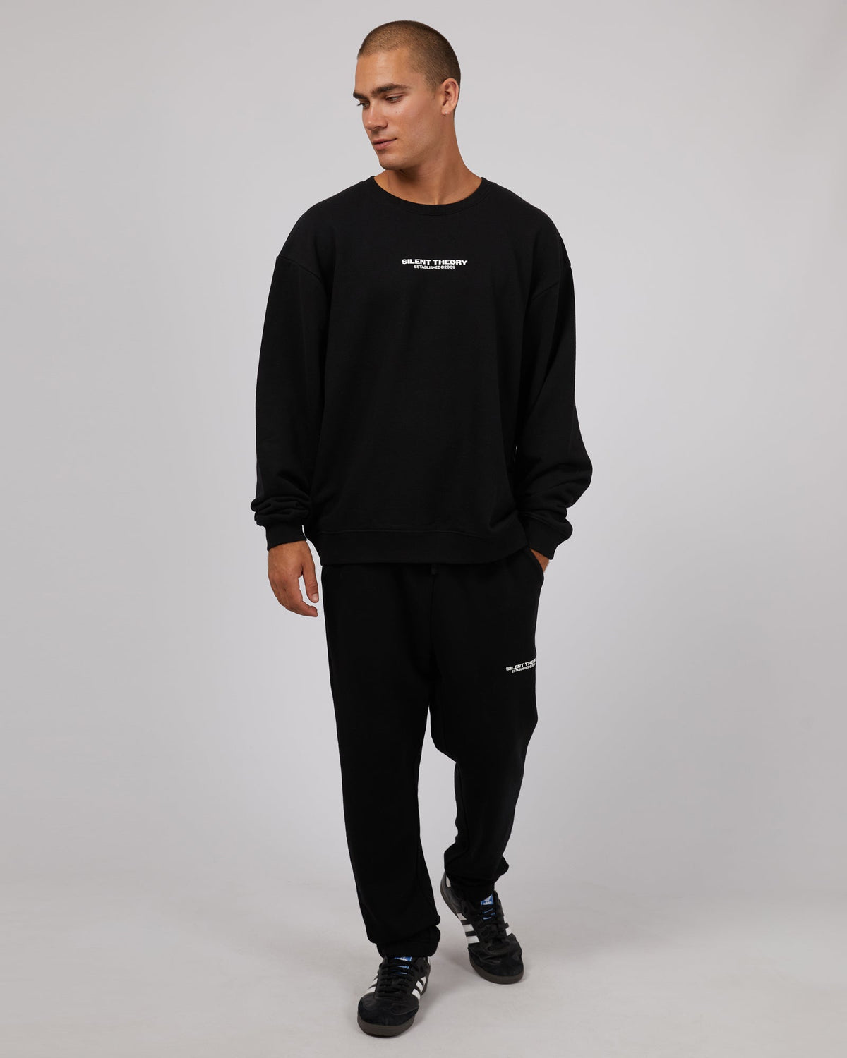 Silent Theory-Essential Theory Crew Black-Edge Clothing