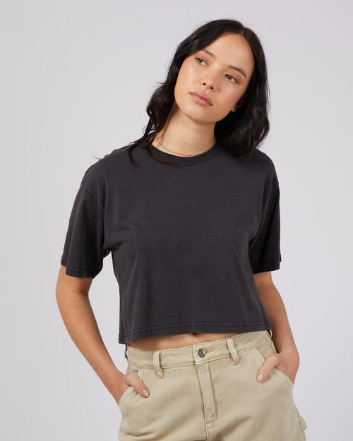 Silent Theory Ladies-Relaxed Crop Washed Black-Edge Clothing