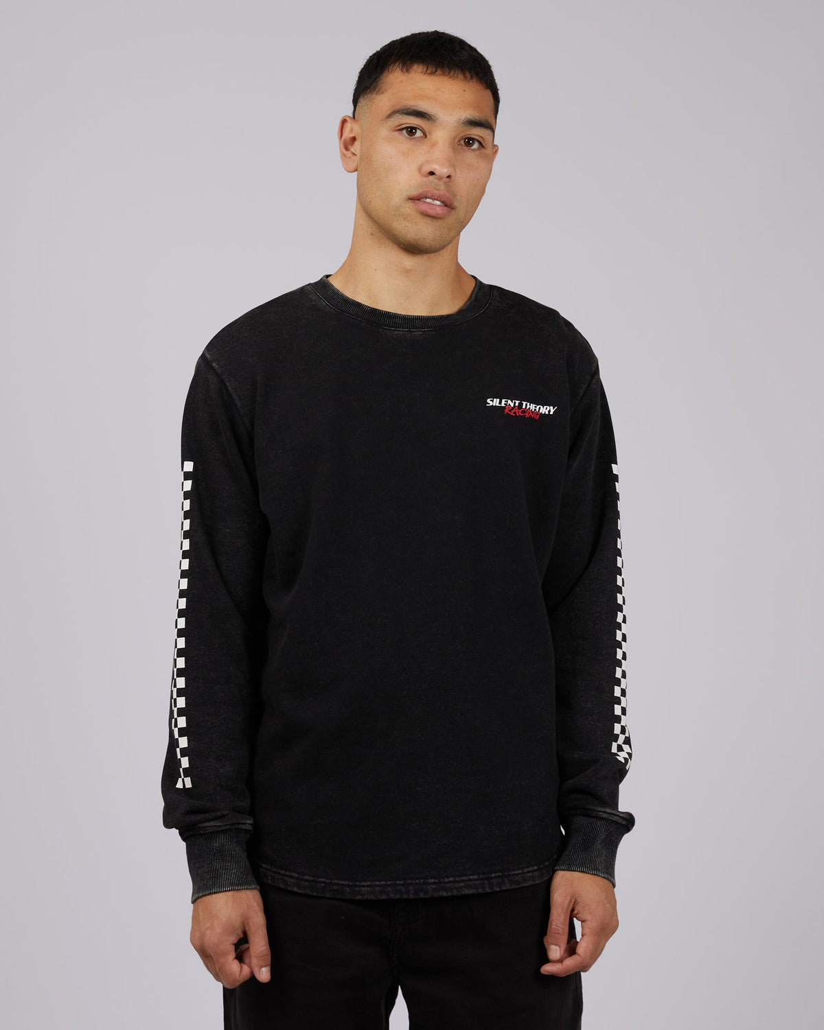 Silent Theory-Limits Scoop Crew Washed Black-Edge Clothing