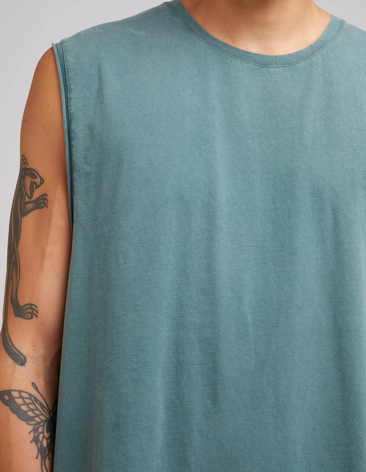Silent Theory-Standard Muscle Forest-Edge Clothing