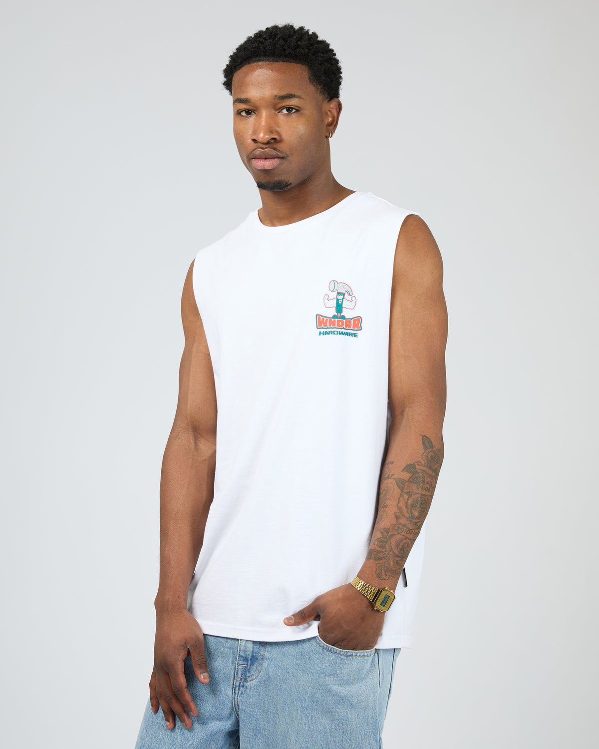 Hardware Muscle Top White