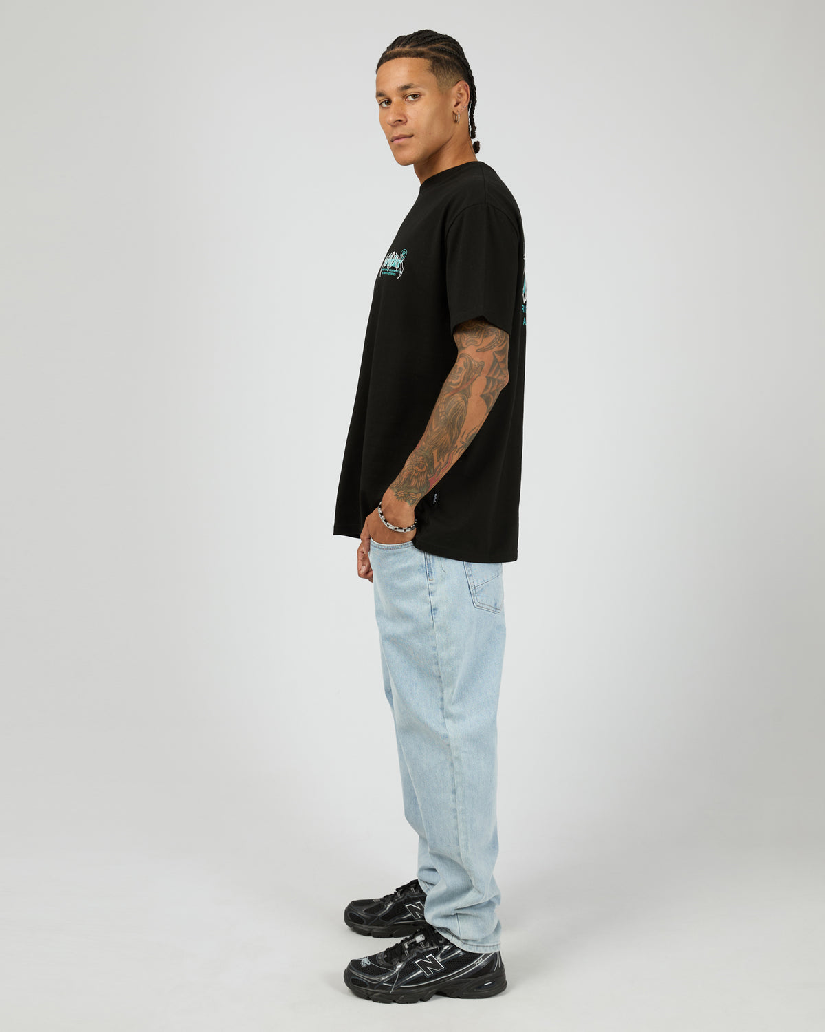 Shutdown Box Fit Tee Black