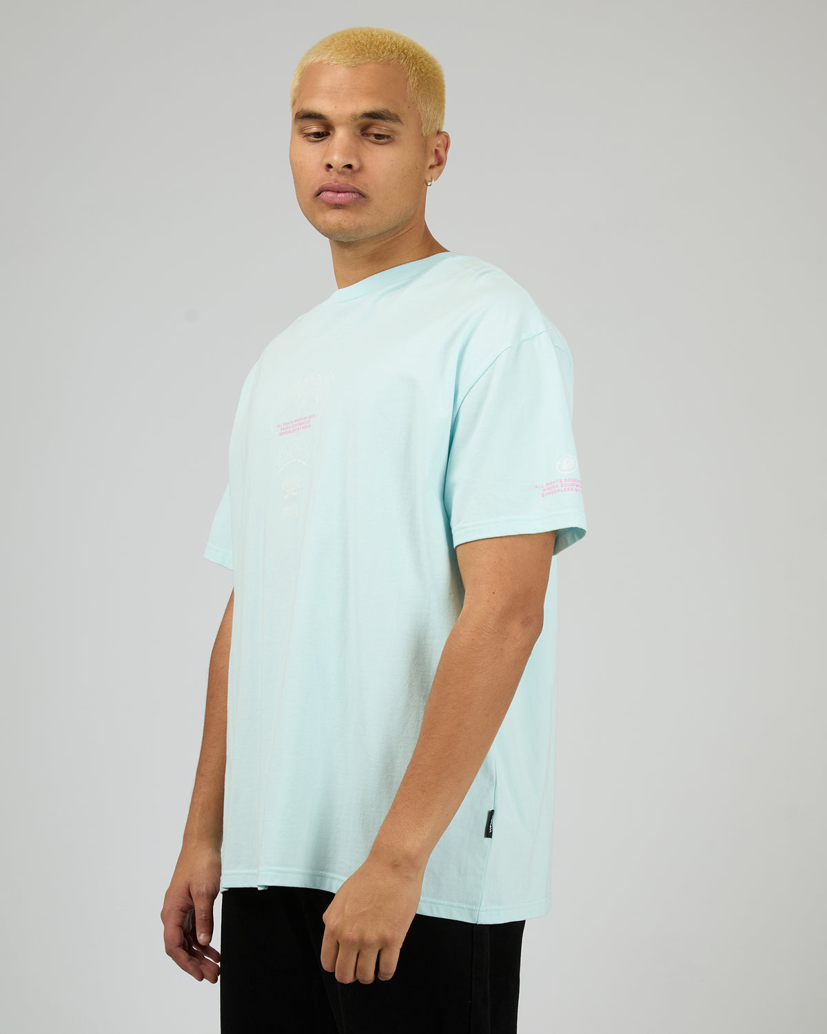 W26EA004.BBLU_4_1776908444000