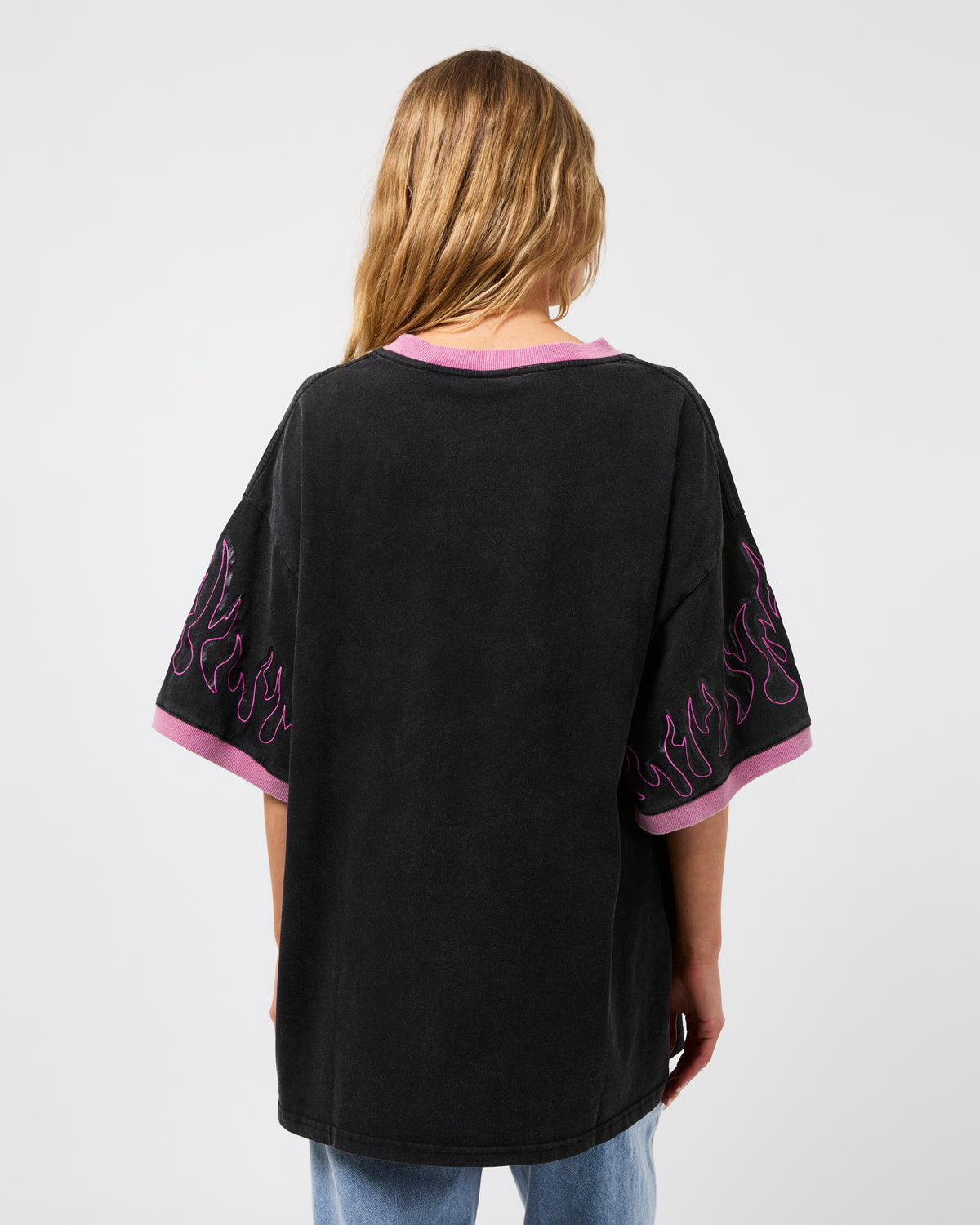 W_BBCTEE7552.WBLK_3_1789956482000