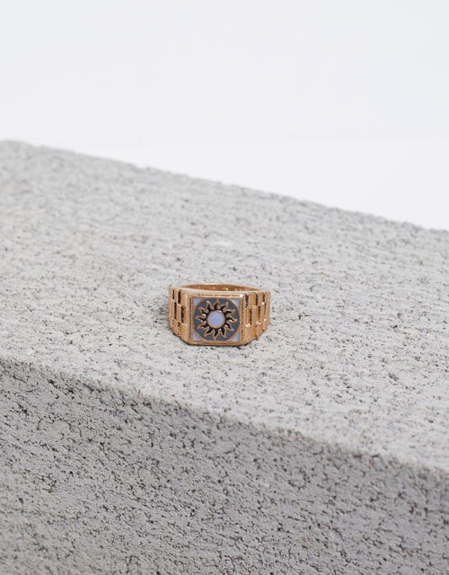 Icon-Calypso Enamel Signet Ring Gold-Edge Clothing