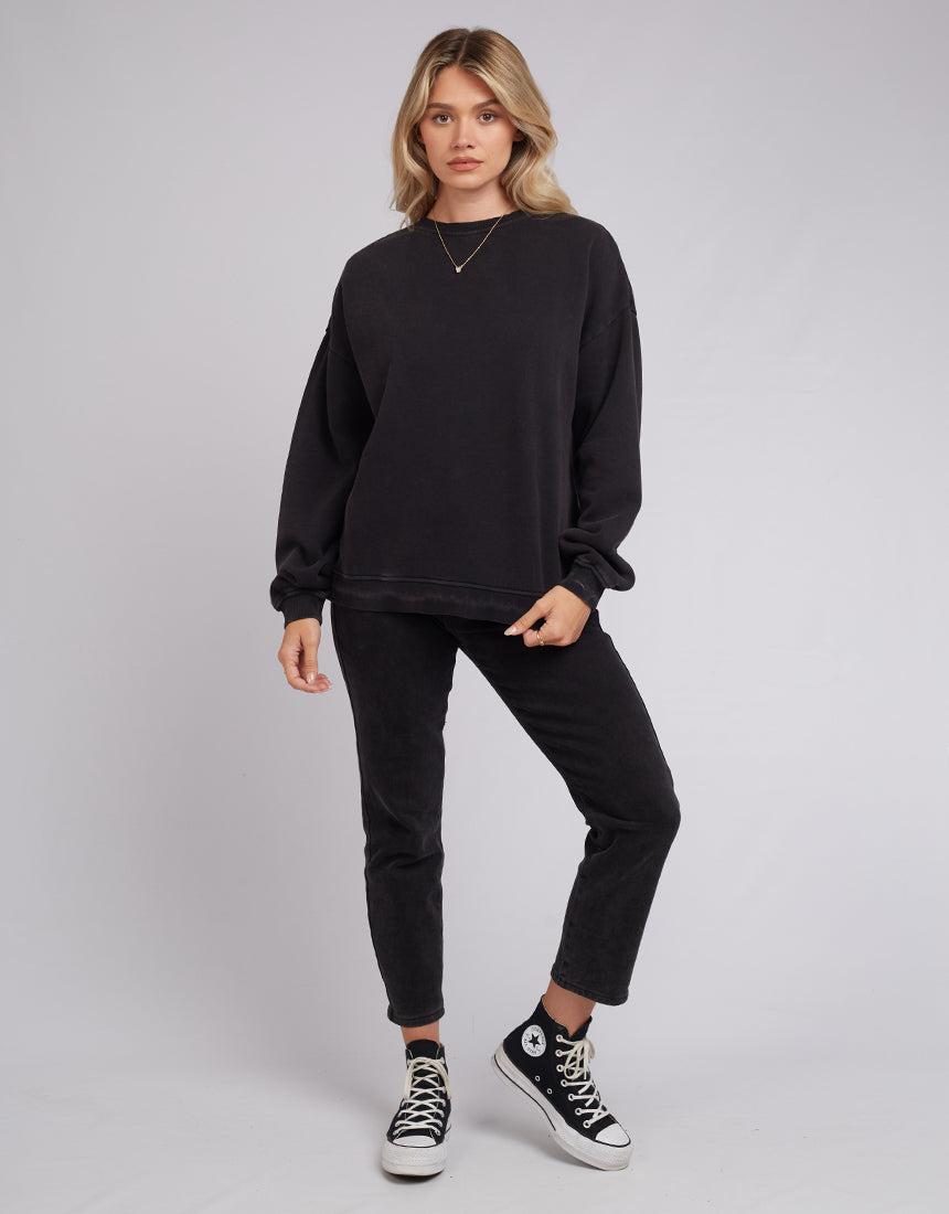 Silent Theory Ladies-Oversized Crew Washed Black-Edge Clothing