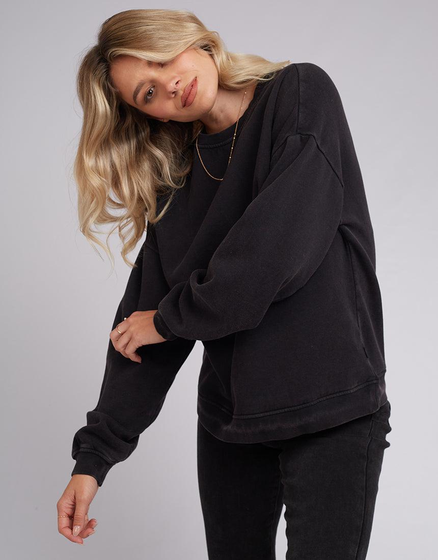 Silent Theory Ladies-Oversized Crew Washed Black-Edge Clothing