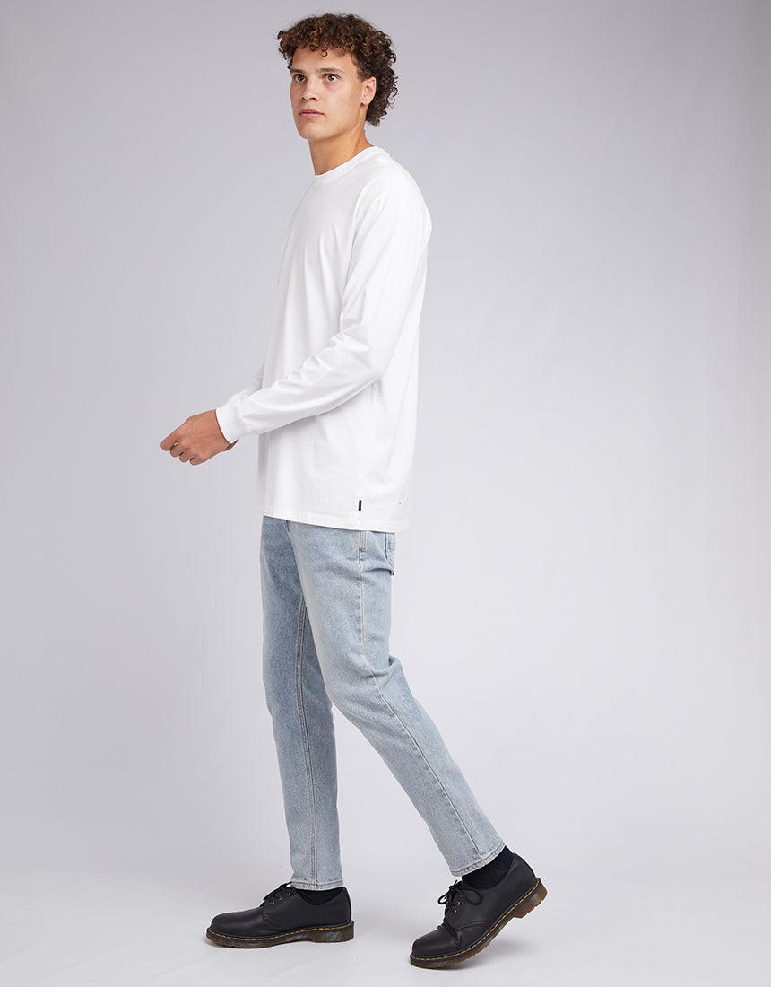 Silent Theory-Standard Fit L/s Tee White-Edge Clothing